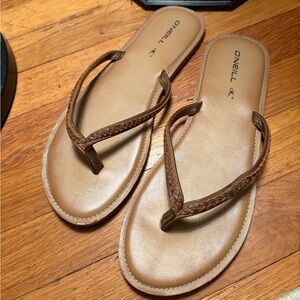 O'Neill Women's Tan Braided-Strap Flip Sandals